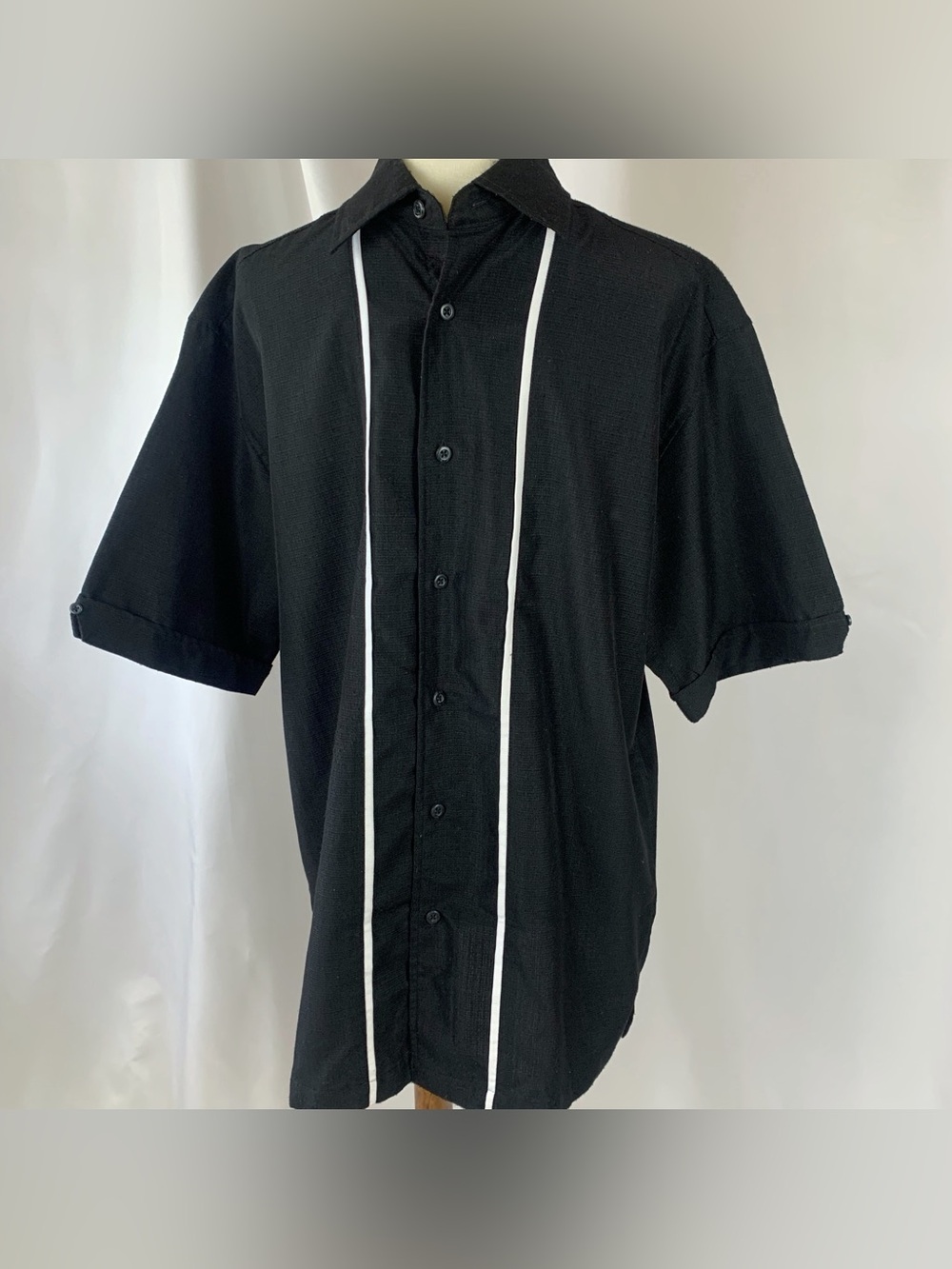 Café Luna Black Short Sleeve Button Up Shirt Men’s Size Medium
